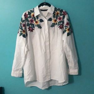 Zara button down shirt with flower embroidery